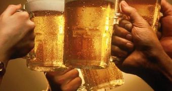 Nutritionist claims beer does not cause one's waistline to grow bigger