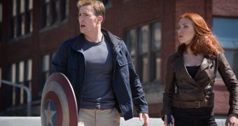 Watch a clip of the first 10 minutes of "Captain America: The Winter Soldier"