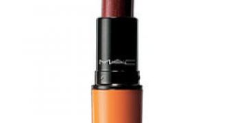 The new MAC Neo Sci-Fi lipstick