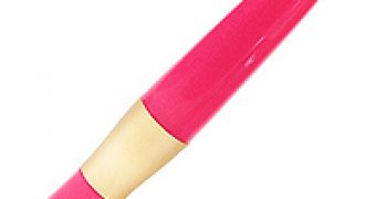 The Mascara Vibrator Buzzes Prettier in Pink!