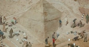 “The Pyramid” First Trailer Sees Archaeologists Trying to Escape – Video