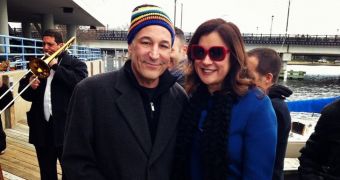 Sam Simon announces plans to donate his fortune to charity
