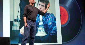 Steve Jobs unveiling the iTunes Music Store in 2003