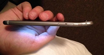The iPhone 6 Plus Bends, but So Does Any Other Big Phone – Gallery, Video