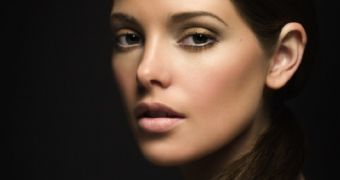 This Much Fame Is Scary, Ashley Greene Tells Interview