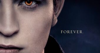 Robert Pattinson is brooding vampire Edward Cullen