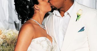 Monique and Timbaland on their wedding day: she just filed for divorce and is reportedly going after his money