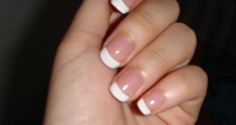 Nail technician says gorgeous fake nails can easily be applied at home as well