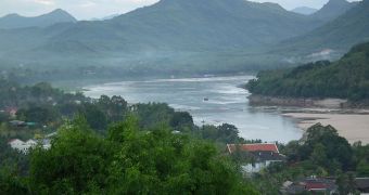 A view of the mighty Mekong river from Phou si