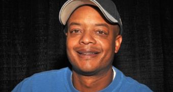 Todd Bridges suffers a foot-in-the-mouth-type of mishap on Twitter, after Robin Williams’ death