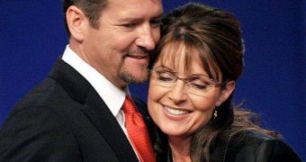 Report claims Todd Palin wants out of marriage with Sarah Palin, will file for divorce