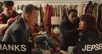 Tom Hanks and Carly Rae Jepsen in the music video for “I Really Like You”