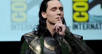 Tom Hiddleston crashed Comic-Con 2013 in character as Loki, won over the Internet