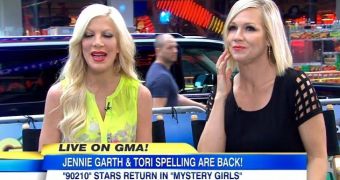 Tori Spelling and Jennie Garth promote new sitcom “Mystery Girls”