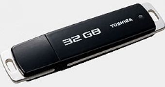 The 32GB flash drive