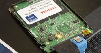 Toshiba's 19nm NAND flash chips on a SSD using SandForce's 2xxx series controller