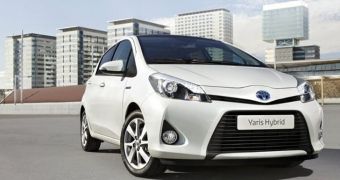Yaris Hybrid  combining driving performance with a low level of CO2 emissions will be unveiled during the 2012 Geneva Motor Show