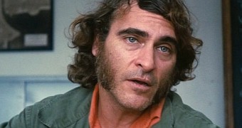 Joaquin Phoenix plays goofy PI in “Inherent Vice” coming this December in theaters worldwide