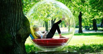 Transparent Bubble Furniture: The Solution for an Overcrowded Planet