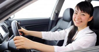 Britons can now get familiar with driving on the right side of the road, thanks to a new driving class