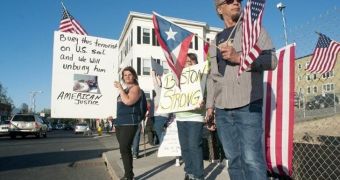 Protesters rally against Tsarnaev's burial in the US