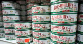 Massive recall is announced for Bumble Bee and Chicken of the Sea canned tuna
