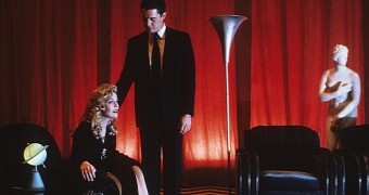Laura Palmer and Special Agent Dale Cooper in the iconic Red Room in “Twin Peaks”