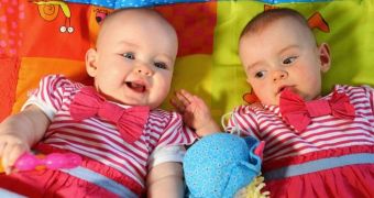 Twins Born 87 Days Apart, Mother Awarded Guinness World Record