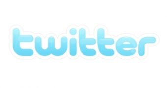 TwitterPeek, a Mobile Device Exclusively Dedicated to Twitter