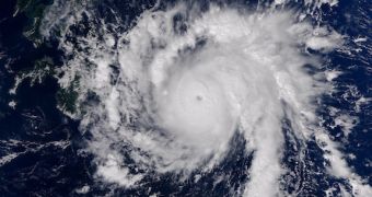 Typhoon Bopha moving towards the Philippines