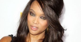 Tyra Banks says real beauty is “flawsome”
