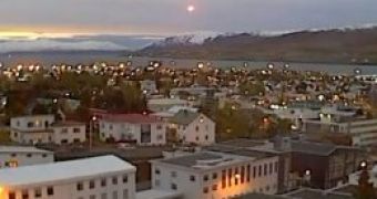 A UFO is spotted over the town of Akureyri in Iceland