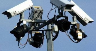 Internet users to monitor UK's CCTV camers
