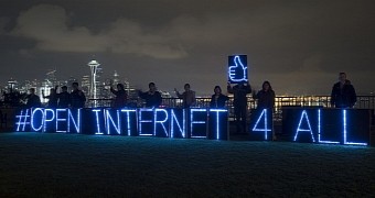 US Court Sides with the FCC, Net Neutrality Takes Hold Today