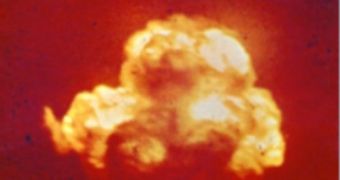 The only color photograph available for the Trinity blast, taken by Los Alamos scientist and amateur photographer Jack Aeby from near Base Camp.