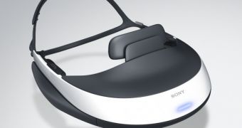 Sony 3D headset aims for US stores