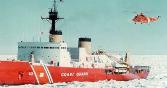 The heavy icebreaker USCGC Polar Star