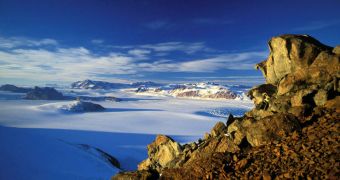 Antarctica contains one of the most impressive mountain ranges in the world. The formation is buried under a mile of ice