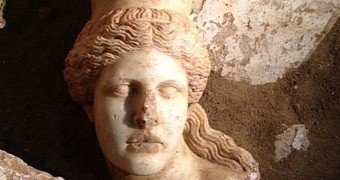 Underground Vault Found Hidden Under 4th Century BC Tomb in Greece