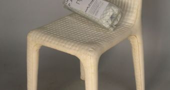 A small container in the Pack Chair  houses the two ingredients which release the polyurethane foam when combined