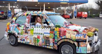 Car covered in food is seen on Great Britain's streets