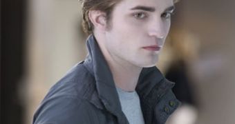 USA Today piece looks at our obsession with vampires and Robert Pattinson of the “Twilight” movies