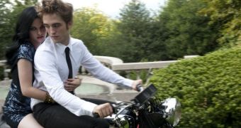 VMAs 2012: Kristen Stewart and Robert Pattinson Will Present