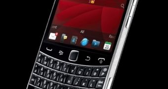 Verizon BlackBerry Bold 9930 Receiving OS 7.1.0.755 Update