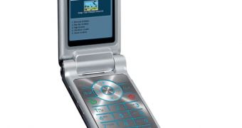 Qwickies on a Motorola clamshell phone