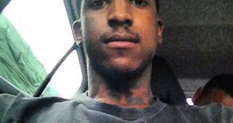 Rapper Lil Reese beats up woman in violent altercation, video emerges online