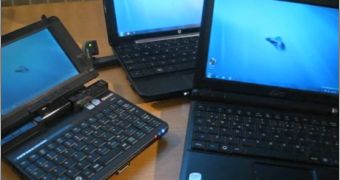 Three netbook systems running on Windows 7