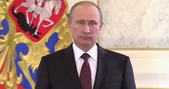 Vladimir Putin gives speechless speech, still gets a standing ovation in hilarious video