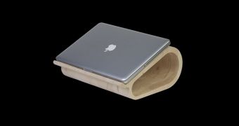 Vool wooden laptop stand