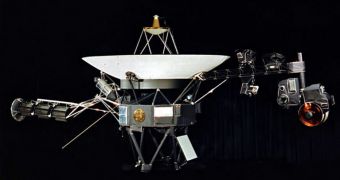 A full-scale model showing how Voyager 2 looks in its unfolded configuration